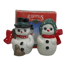 Christmas Collectables Vintage Snowman &amp; Snow Woman Salt Pepper Shaker Set FLAW - £7.86 GBP