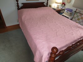 Soft Rose Pink Embroidered &amp; Quilted Coverlet Bedspread - 86&quot; X 88&quot; - £23.11 GBP