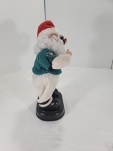 NFL PHILADELPHIA EAGLES ANIMATED ROCK N ROLL SANTA CLAUS SINGS SHOUT - $377.73 MXN