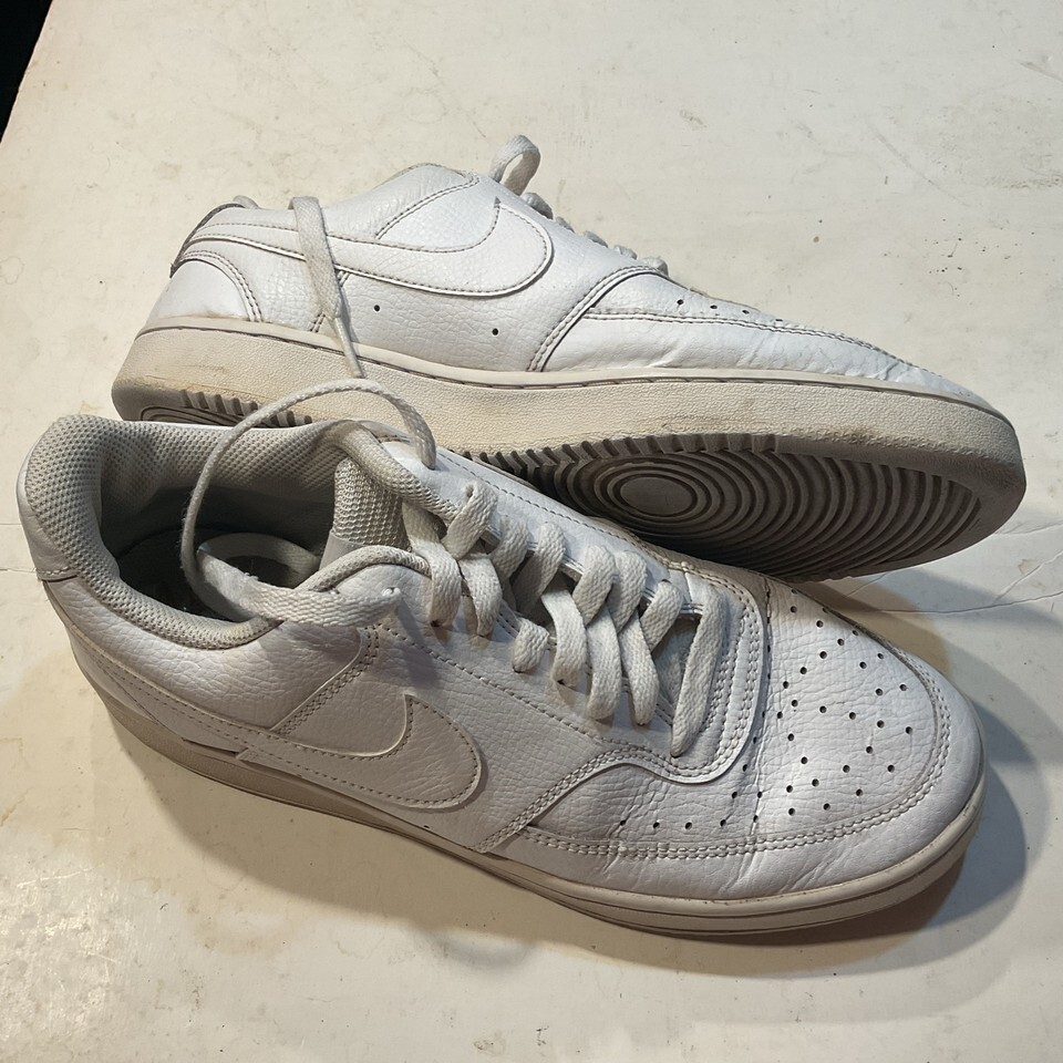 NIKE AIR Size 10.5 Woman’s Sneaker Shoes Triple White NIKE Swoosh Classic Design Item image 4