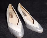 9 N Narrow Vintage Made ITALY SESTO MEUCCI Gray Leather Suede 2.5&quot; Kitte... - $29.65