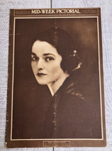 Julia Hoyt (Mrs Lydig Hoyt) Cover Jan 5 1922 Mid-Week Pictorial New York... - £26.69 GBP