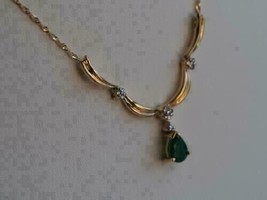 1.60 Ct Pear Simulated Emerald &amp; Diamond Pendant Necklace 14k Yellow Gold Plated - £94.02 GBP