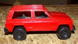 vintage tootsie toy 4x4 red plastic jeep cherokee in nice shape used - $9.89