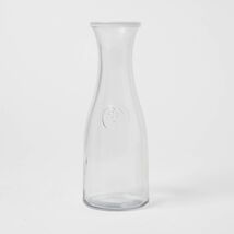 Threshold 32oz Glass Carafe with Lid Dishwasher-Safe Clear Beverage Server - $237.58 MXN