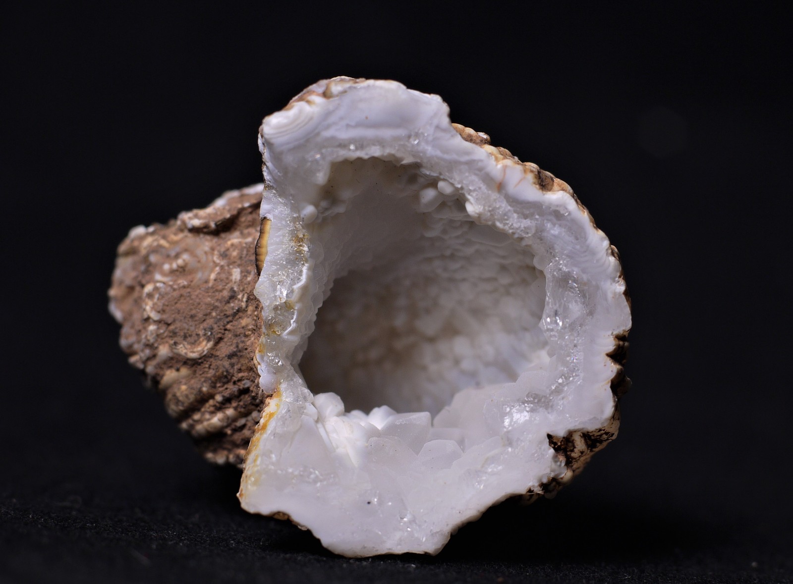 The Portal to the Dragons Realm Gobi Desert Agate Geode izida haunted  - £279.74 GBP
