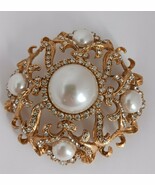 Mabe Pearl Rhinestone Huge Dome Goldtone Filigree Brooch Pin Vintage 2.50&quot; - $1,093.11 MXN