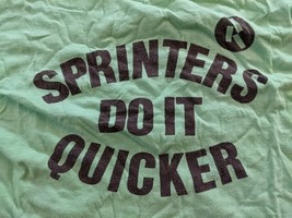 Vintage 1970s Russell Athletic Sprinter Do It Quicker T Camicia Verde L USA - $114.33