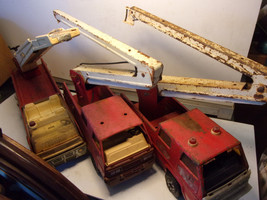 Vintage Tonka metal fire trucks, lot of three - £61.97 GBP