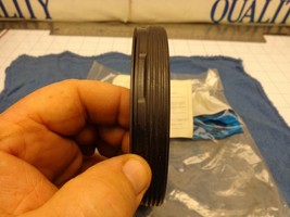 FORD OEM NOS E7HZ-1175-A Seal Retainer Hub Wheel Axle Bearing - $13.53