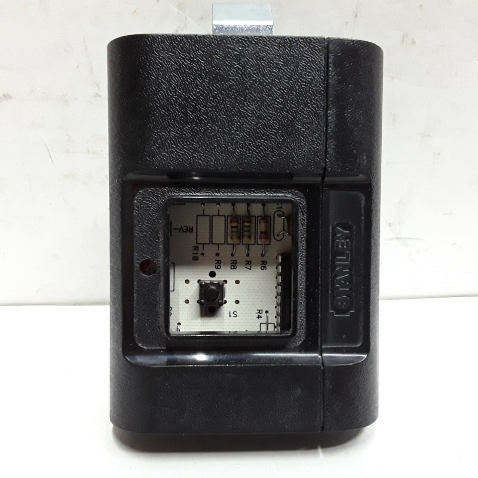 Stanley linear single button Garage Door &amp; gate remote opener 105015 216... - $13.80