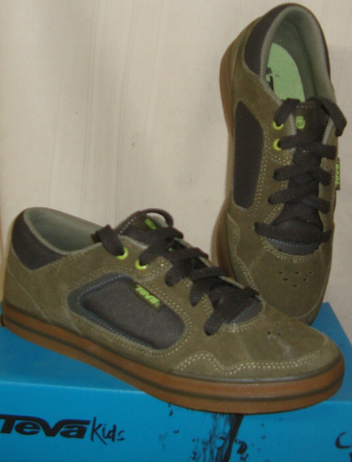 Teva Crank J KIDS Dark Olive Lace Up Sneakers Youth Size US 5 NEW 1001968 - $29.69