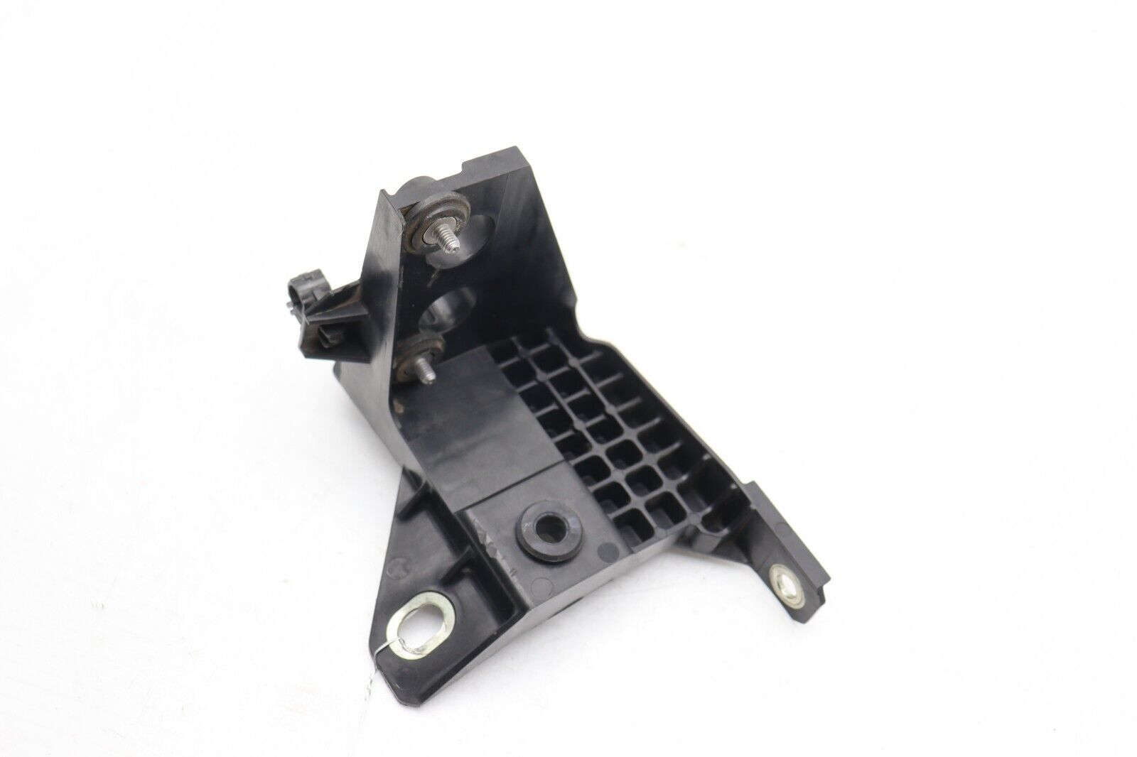 14-17 FIAT 500L ABS PUMP MOUNT SUPPORT BRACKET E3621 - $42.96