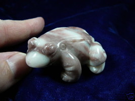 (Y-FRO-706) FROG frogs WHITE PINK MARBLE gemstone CARVING figurine - $17.53