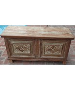 Beautiful Solid Wood Storage Chest – GORGEOUS CARVED DETAILS – ANTIQUED ... - €273,85 EUR