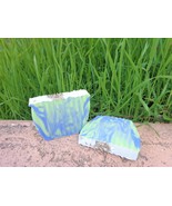 FRESH CUT GRASS SCENTED SOAP HANDMADE LYE SOAP BARS TOPPED WITH LAVENDER - £3.00 GBP