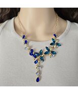 Beautiful Goldtone Green and Blue Rhinestone Statement Necklace - €13,59 EUR