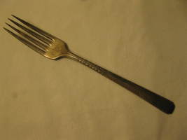 W.M.A Rogers 1950 Brookwood Banbury Pattern 7.5" Silver Plated Table Fork #2 - $7.00