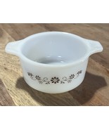 Vtg Pyr-o-rey Dynaware White Milk Glass Small Casserole Dish Brown Daisy... - $15.60 CAD