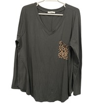 Zenana Womens Long Sleeve V-Neck Top With Leopard Pocket 3X - £10.03 GBP