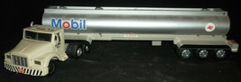 1993 MOBIL TOY TANKER TRUCK LIMITED EDITION COLLECTORS SERIES - $114.21 MXN