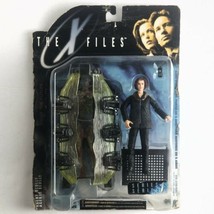 X-Files Agent Dana Scully Alien Victim Pod Action Figure McFarlane Toys Series 1