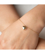 14K Yellow Gold Love Heart Charm Bracelet - $3,236.01 MXN