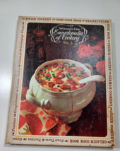 Woman&#39;s Day Encyclopedia of Cookery Vol. 5 Hardback Cookbook 1966 Vintage - £3.04 GBP