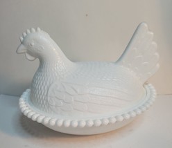 Hen on Nest White Milk Glass - £17.31 GBP