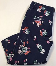 St Johns Bay Capri Pants Size 36 x 17.5 Women’s Blue Floral Cotton Stretch - £7.23 GBP