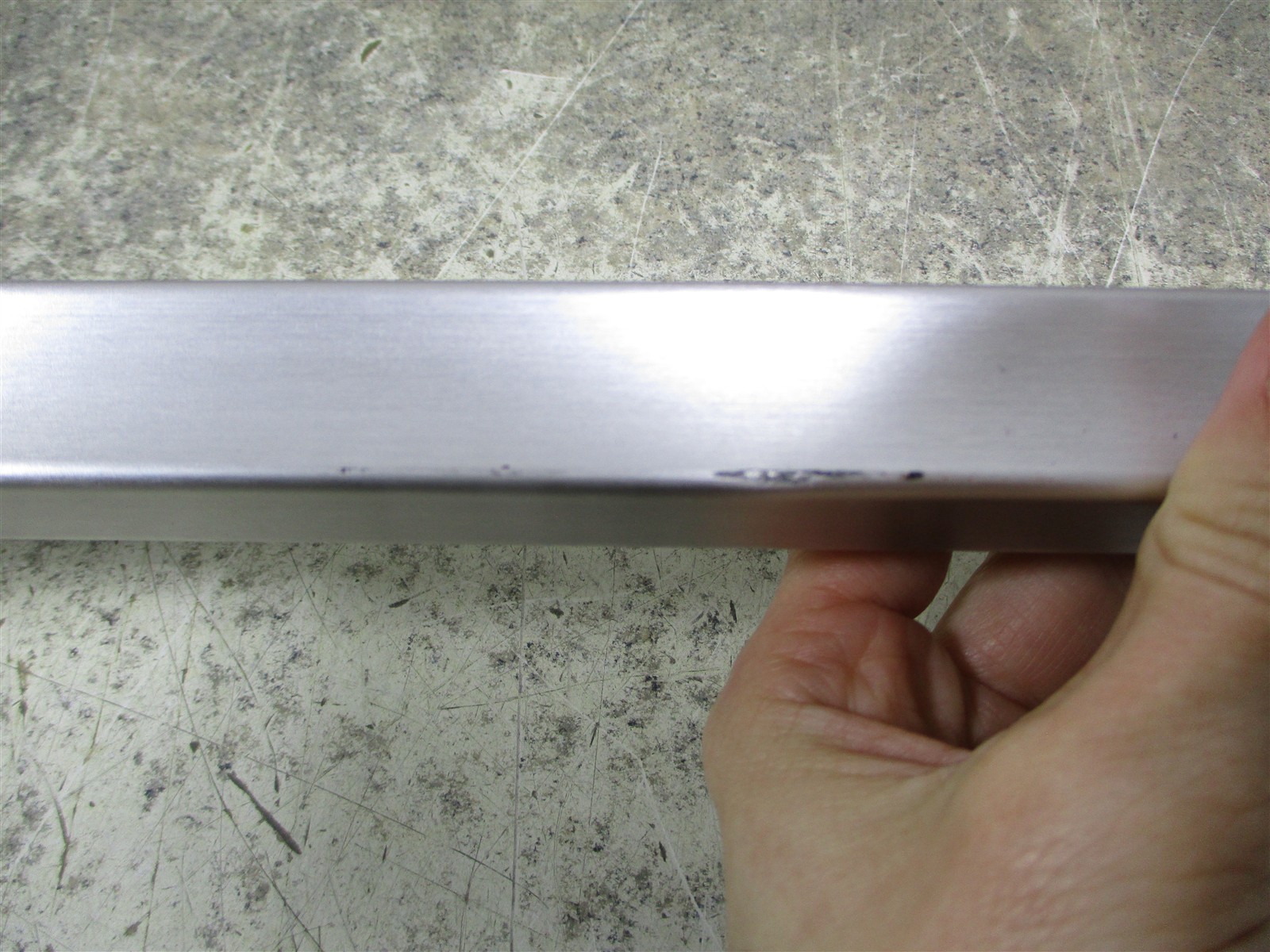 LG RANGE HANDLE CHIPS PART # AED75503102 Item image 3