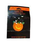 Vintage Hallmark Halloween Black Cat on Jack-O-Lantern Pumpkin Lapel Pin... - £7.86 GBP