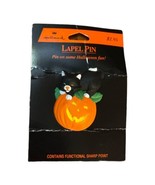 Vintage Hallmark Halloween Black Cat on Jack-O-Lantern Pumpkin Lapel Pin... - £7.51 GBP