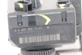 Mercedes Ignition Start Switch Module & Key Fob Keyless Entry Remote 2079057101 image 4