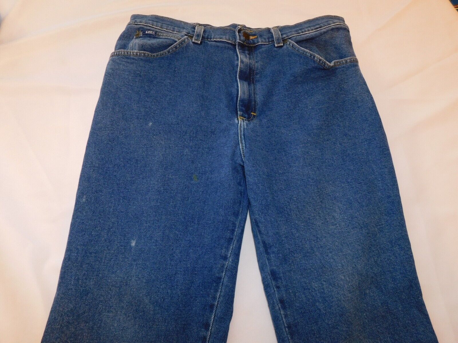 Lee Jeans Men s Jeans Denim Blue Jeans Size 36 X 32 2042044 spots GUC