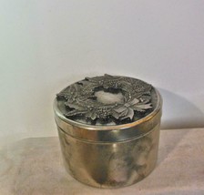 Vintage Set of 6 Pewter Wreath Napkin Holders in Pewter Box - $23.76