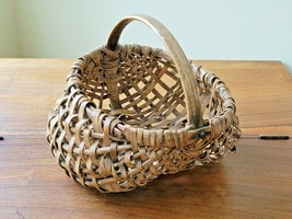 Antique Hand Woven Split Oak Buttocks Gathering Basket - $49.45