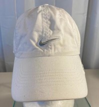 White Nike Baseball Type Hat Adjustable With Nike Swish On The Front. - £10.27 GBP