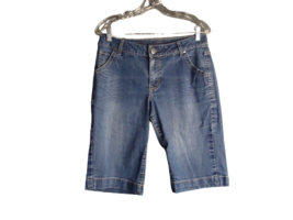 Jag Bermuda Classic Fit Medium Wash Denim Shorts size 8 (30x12) - $16.82