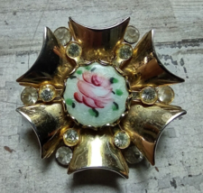 Vintage Mirrored Goldtone Painted Enamel Rose Rhinestone Burst Brooch Pi... - £16.69 GBP