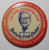 Col Sanders Cup Hockey KFC Kentucky Fried Chicken 3&quot; Vintage Pinback Pin Button - £11.66 GBP