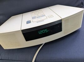 Reproductor De CD De Radio Bose Wave AMFM Modelo AWRC1P Blanco Piezas Re... - $41.57