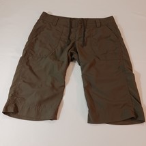 The North Face Capri Shorts Women&#39;s 10 Stow Pocket Nylon Green Hiking (3... - $13.85