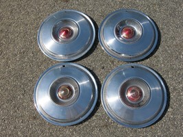 One factory 1965 Chrysler Newport New Yorker 14 inch hubcap wheel cover - £58.30 GBP