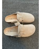AVENUE Men&#39;s Genuine Suede Clogs Slip On Shoe US 9 Comfort New in Box Tan - $392.62 MXN
