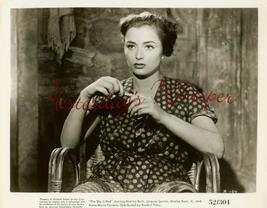 Marina Berti Lucious Lips The Sky Is Red Org Photo i445 - £7.89 GBP