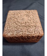 Carved Rosewood Trinket Box - €16,23 EUR