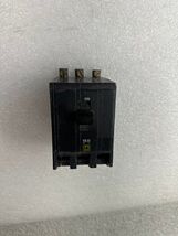 Square D Q0B3100 Circuit Breaker 3p 100a Amp 240v-ac - $24.32