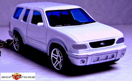 Rare!! Key Chain White Ford Explorer Suv 4X4 New Custom Keyring Limited Edition - $38.98