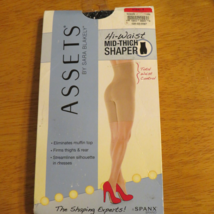 Assets By Spanx BLACK High Waist Mid Thigh Shaper Size 1 (95-125 LBS) - £15.01 GBP